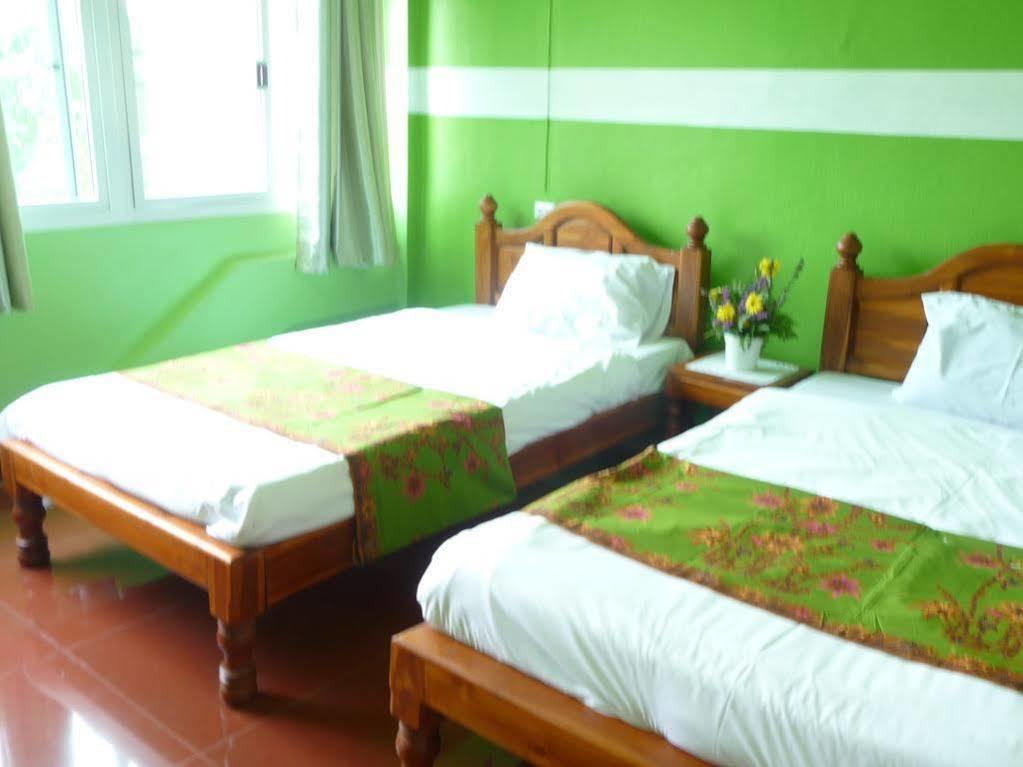Room For You Банкок Екстериор снимка