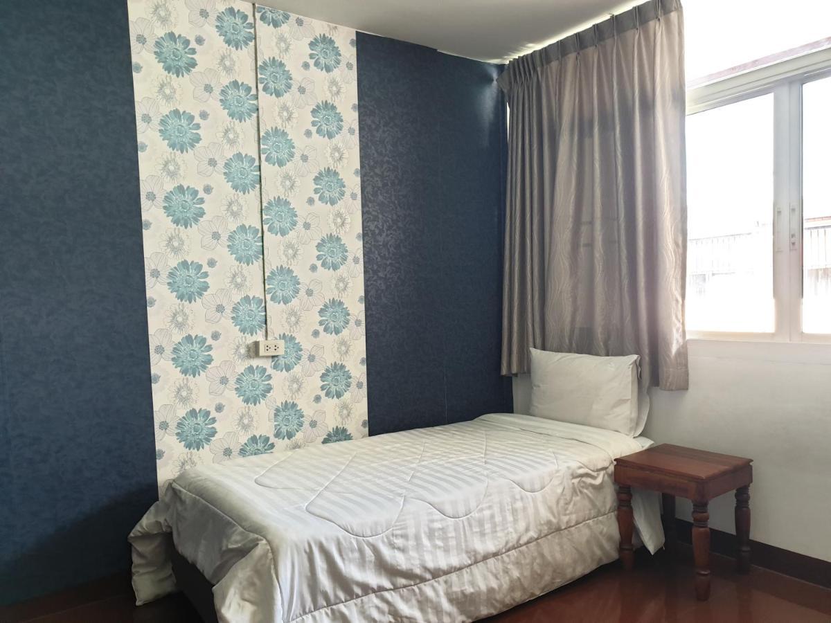 Room For You Банкок Екстериор снимка